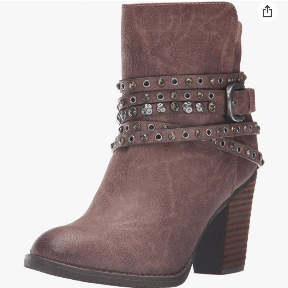 Not Rated brown ankle boots size 9